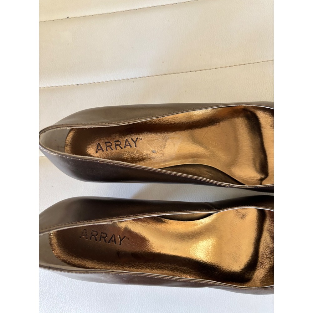 Array Bronze Metallic Leather Kitten Heel Pumps Round Toe Shoes 9M 180379 - Picture 3 of 9